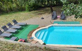 Villa De 3 Chambres A Montferrat Avec Magnifique Vue Sur La Montagne Piscine Privee Jardin Amenage A 28 Km De La Plage